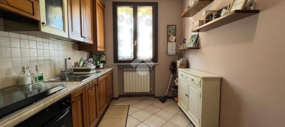 4 Schlafzimmer Wohnung in Mantua, Italy, Nr. 381839 24
