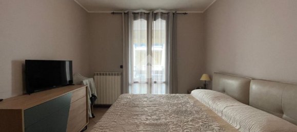 4 Schlafzimmer Wohnung in Mantua, Italy, Nr. 381839 41