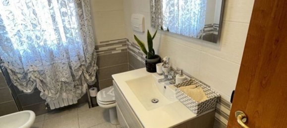 3 rooms Apartment in Capriolo, Italy No. 258802 15