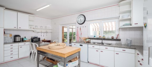 8 bedrooms Villa in Cascais, Portugal No. 234509 26