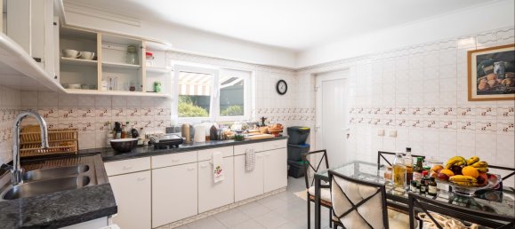 8 bedrooms Villa in Cascais, Portugal No. 234509 25