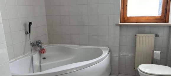 4 Schlafzimmer Villa in Lariano, Italy, Nr. 313483 12