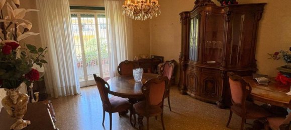 4 bedrooms Apartment in Rome, Italy No. 323552 13