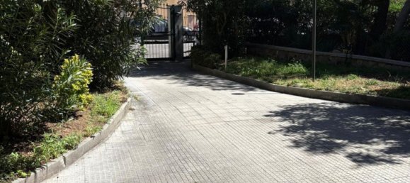 4 bedrooms Apartment in Rome, Italy No. 323552 15