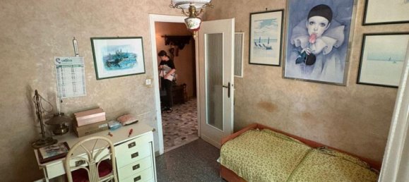 4 bedrooms Apartment in Rome, Italy No. 323552 10