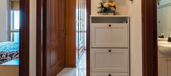 4 bedrooms Apartment in Rocca San Giovanni, Italy No. 277313 16