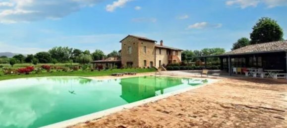22-Zimmer Villa in Perugia, Italy, Nr. 49942 2
