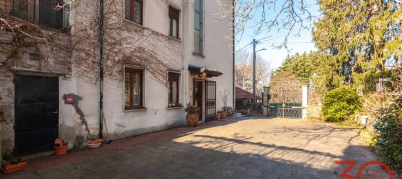 3 Schlafzimmer Villa in Orino, Italy, Nr. 69010 4