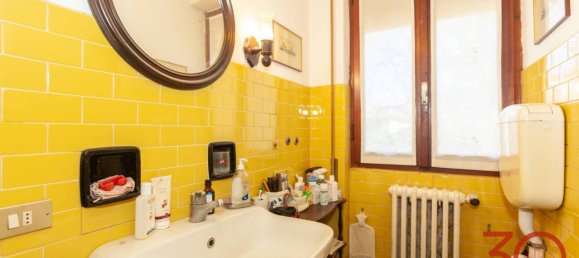 3 Schlafzimmer Villa in Orino, Italy, Nr. 69010 41