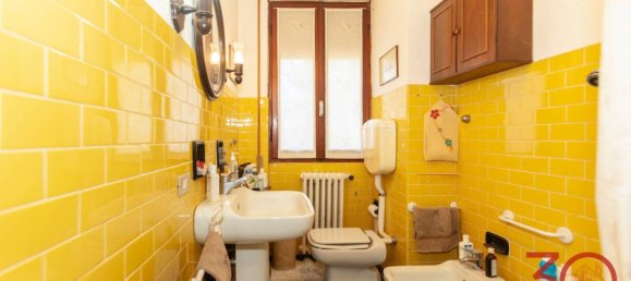 3 Schlafzimmer Villa in Orino, Italy, Nr. 69010 40