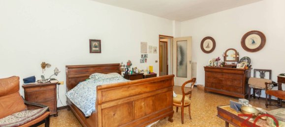 3 Schlafzimmer Villa in Orino, Italy, Nr. 69010 32
