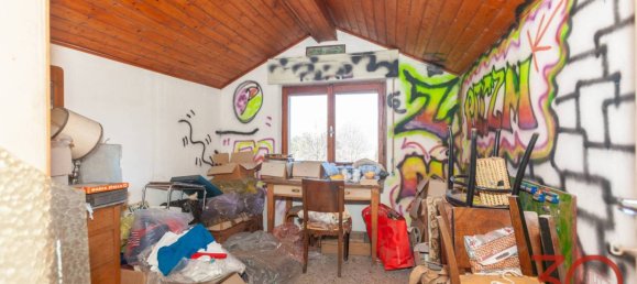 3 Schlafzimmer Villa in Orino, Italy, Nr. 69010 46