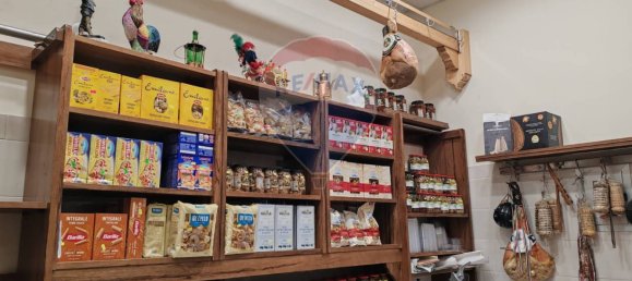 4-Zimmer Gewerbliche Immobilie in Naples, Italy, Nr. 337802 24