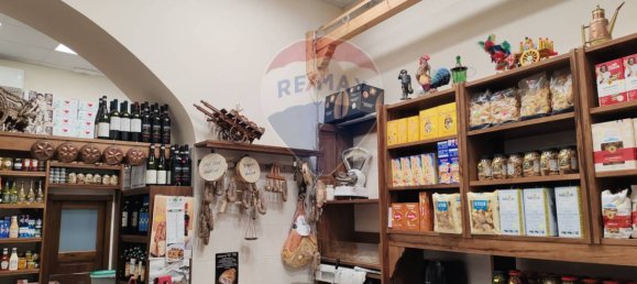 4-Zimmer Gewerbliche Immobilie in Naples, Italy, Nr. 337802 25