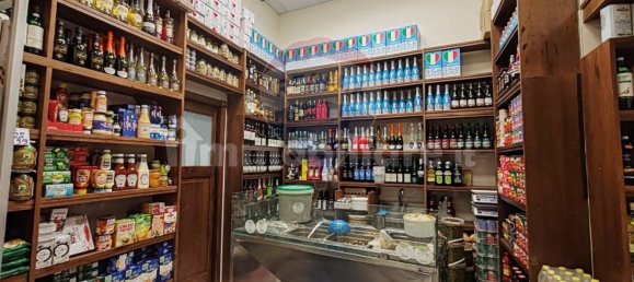 4-Zimmer Gewerbliche Immobilie in Naples, Italy, Nr. 337802 18