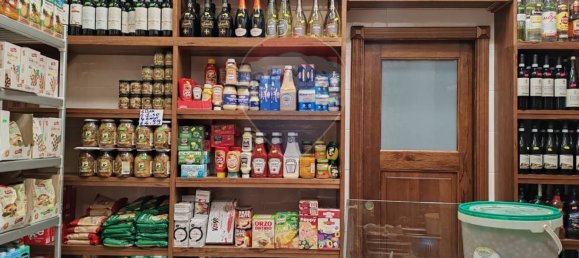 4-Zimmer Gewerbliche Immobilie in Naples, Italy, Nr. 337802 28