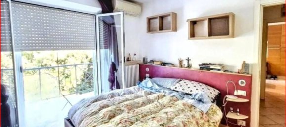 2 Schlafzimmer Wohnung in Vado Ligure, Italy, Nr. 319231 9