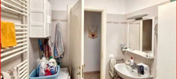 2 Schlafzimmer Wohnung in Vado Ligure, Italy, Nr. 319231 10