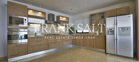 3 Schlafzimmer Penthouse in Sliema, Malta, Nr. 8506 4