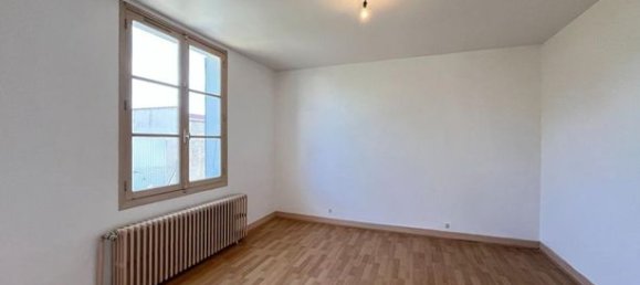 3 bedrooms House in Decize, France No. 363657 6