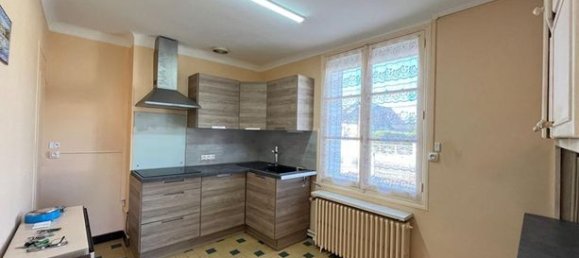 3 bedrooms House in Decize, France No. 363657 5