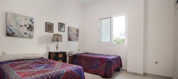 Villa de 5 dormitorios en Marbella, Spain No. 188459 10