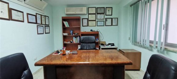 4 bedrooms Office in Marsala, Italy No. 113653 6