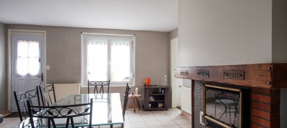 Villa de 2 dormitorios en Hebecourt, France No. 77482 4