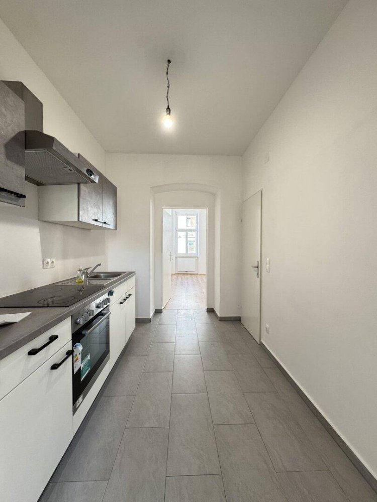 2 rooms Apartment in Hernals, Austria No. 149950