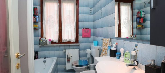 4-Zimmer Wohnung in Grugliasco, Italy, Nr. 11738 15