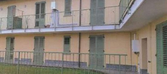 Apartamento de 2 divisões em Castano Primo, Italy N.º 1696 3
