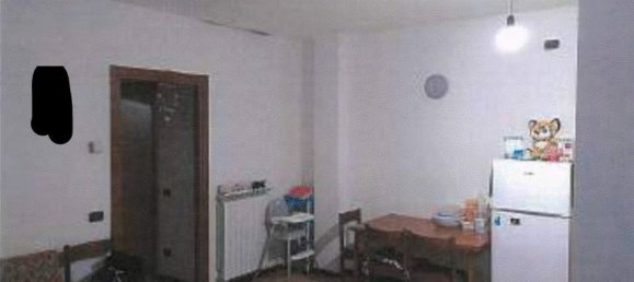 Apartamento de 2 divisões em Castano Primo, Italy N.º 1696 2