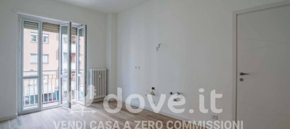 2 bedrooms Apartment in Turin, Italy No. 98622 29