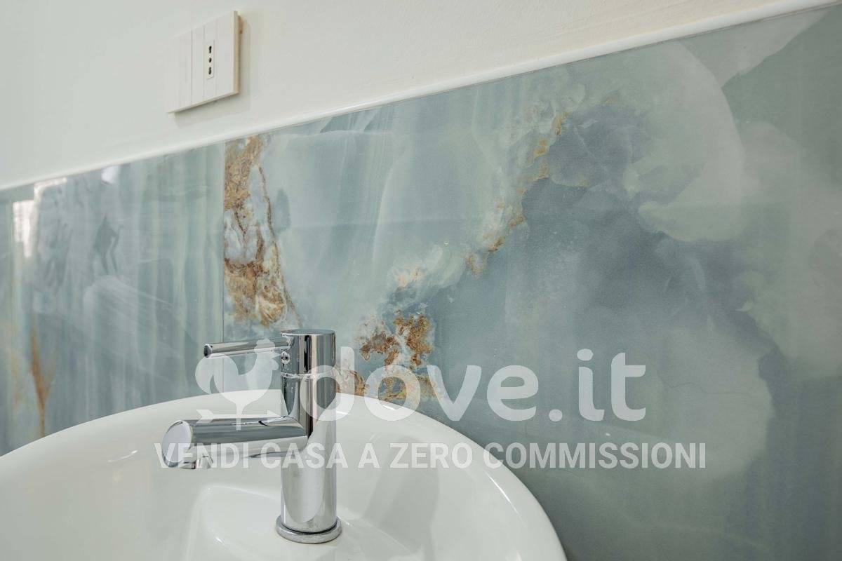 2 bedrooms Apartment in Turin, Italy No. 98622