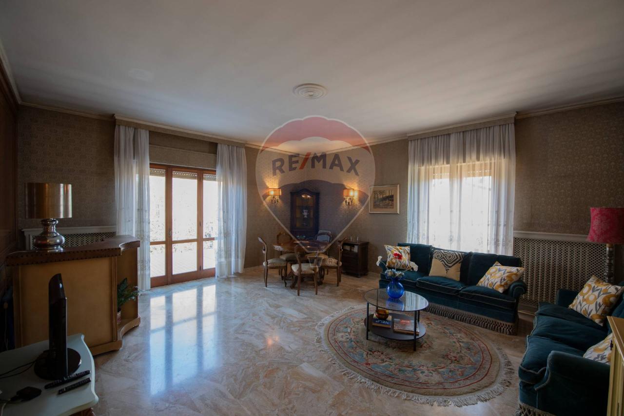 8 rooms Penthouse in Ostra, Italy No. 2268