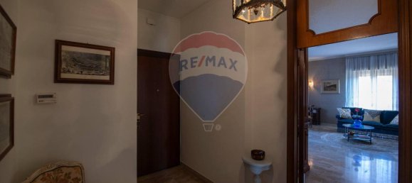 8 rooms Penthouse in Ostra, Italy No. 2268 3