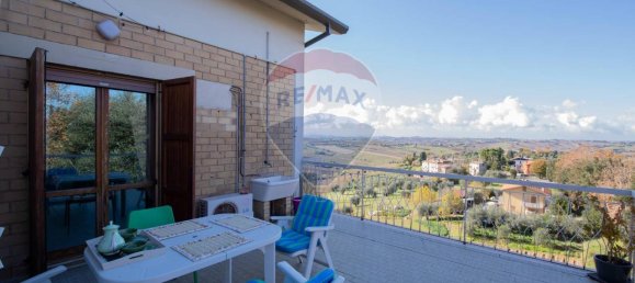 8 rooms Penthouse in Ostra, Italy No. 2268 31