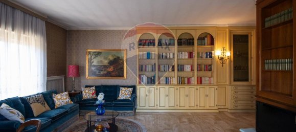 8 rooms Penthouse in Ostra, Italy No. 2268 6