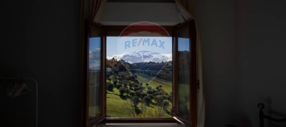 8 rooms Penthouse in Ostra, Italy No. 2268 28