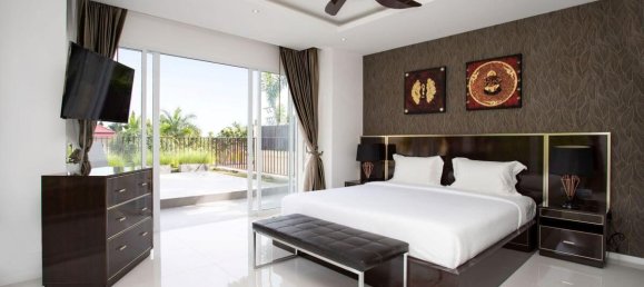 4 bedrooms Villa in Chalong, Thailand No. 10945 4