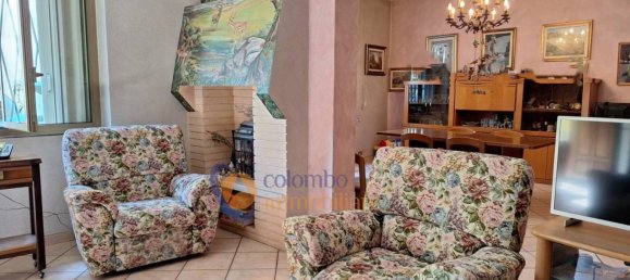 2 bedrooms House in Castellanza, Italy No. 380936 5