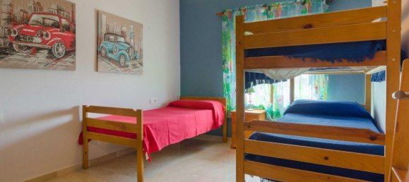 4 Schlafzimmer Haus in Estepona, Spain, Nr. 72227 8