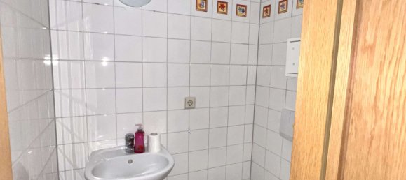 Квартира с 2 спальнями в Цвиккау, Германия № 266125 9