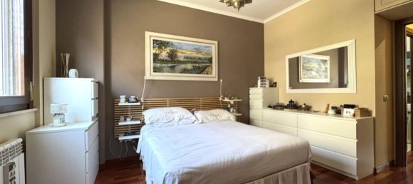 5 bedrooms Apartment in Rome, Italy No. 335485 18