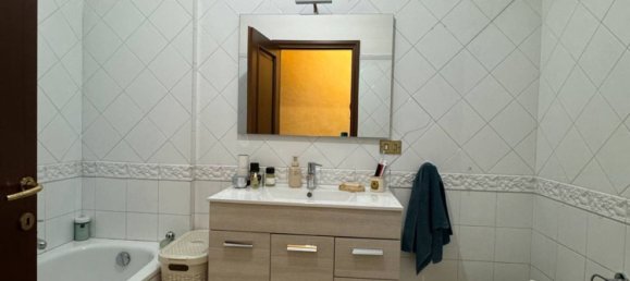 5 bedrooms Apartment in Rome, Italy No. 335485 25