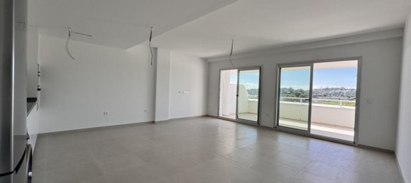 2 bedrooms Apartment in Estepona, Spain No. 185037 8