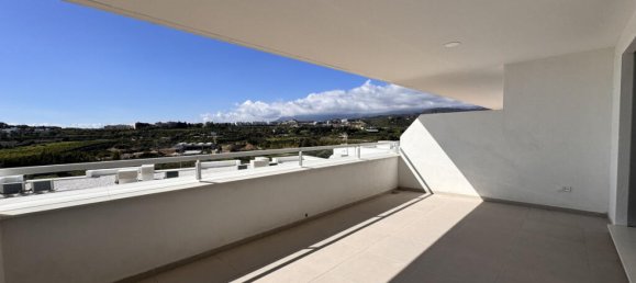 2 bedrooms Apartment in Estepona, Spain No. 185037 9