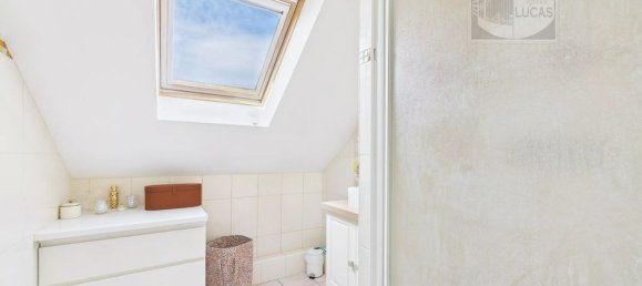 4 bedrooms House in Massy, France No. 128547 17