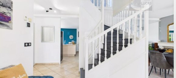 4 bedrooms House in Massy, France No. 128547 9