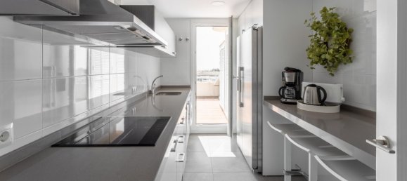 3 bedrooms Penthouse in Marbella, Spain No. 16313 13